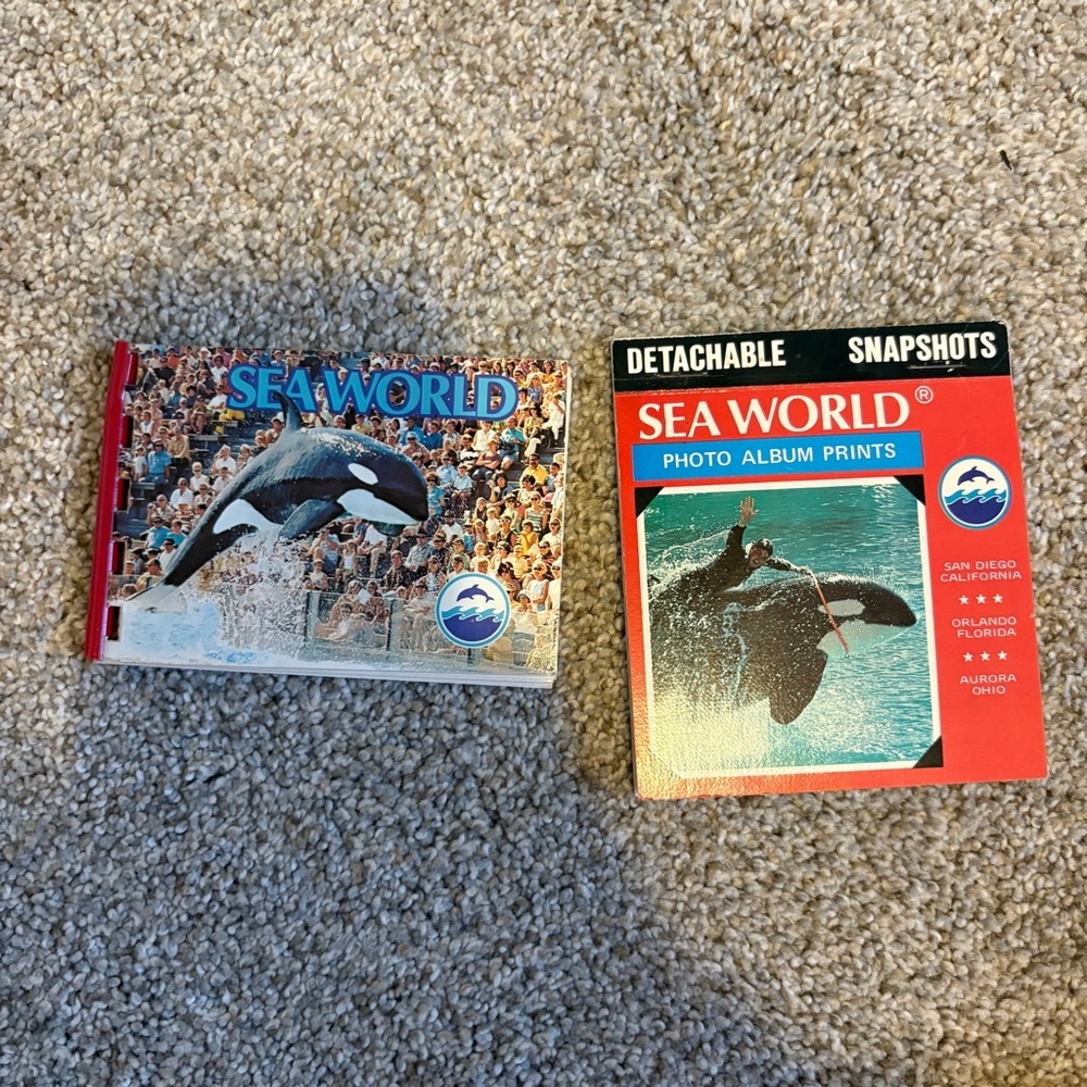 Vintage Seaworld Sea World Photobook Snapshots Detachable lot of 2
